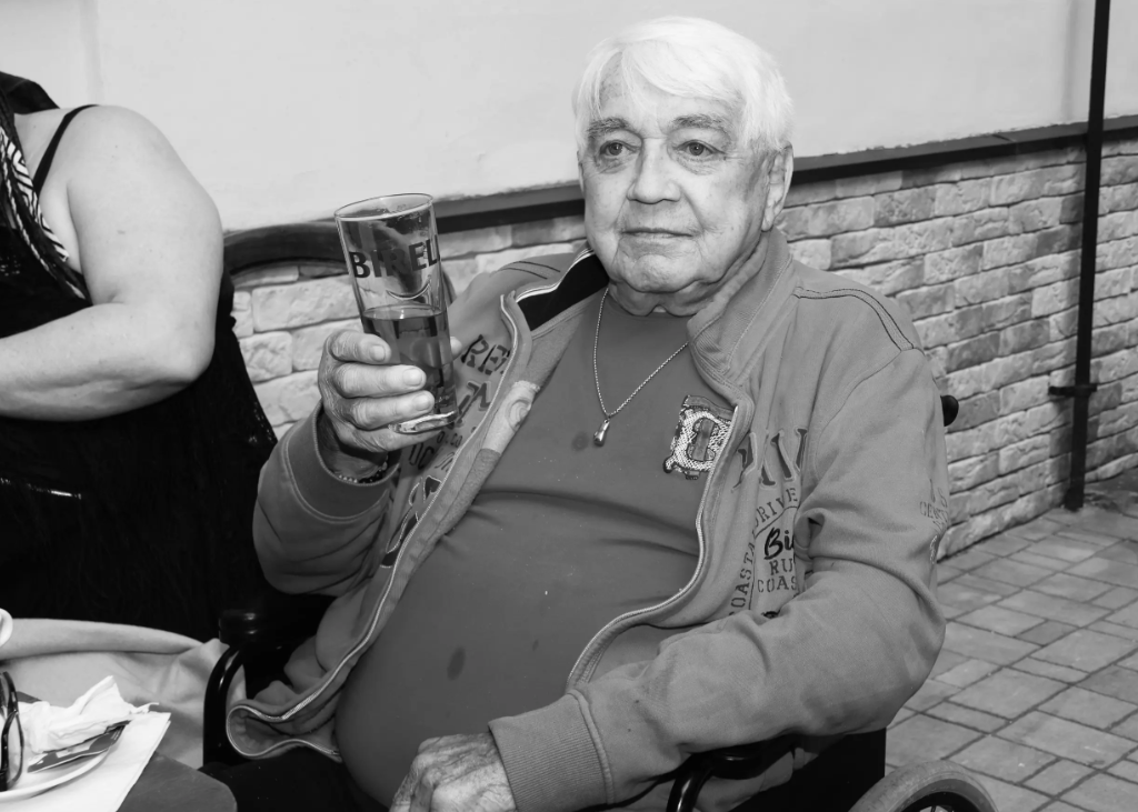 Jiří Krampol: Život plný slávy, bolesti i ztrát. Zemřel ve věku 87 let