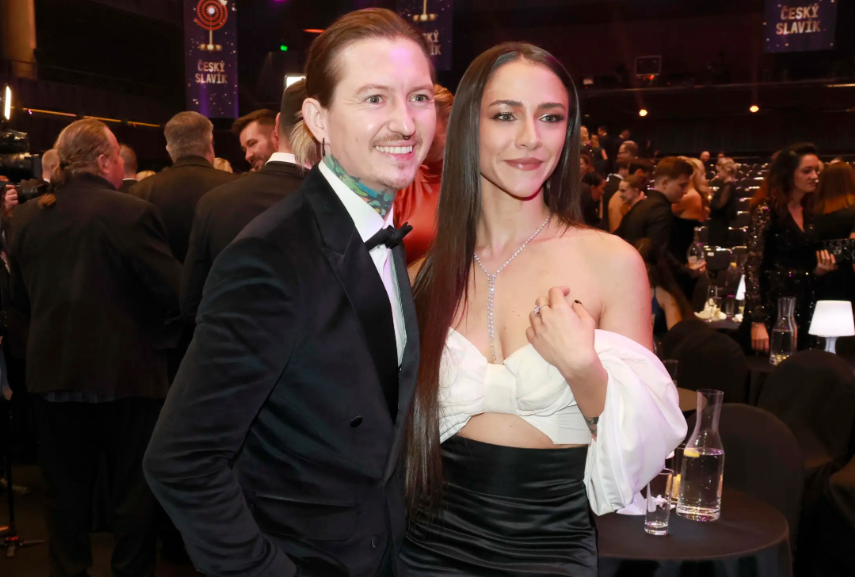 Manžel Evy Burešové je uznávaný šéfkuchař. Herečka by ráda svatbu i další dítě – zvládne to jejich vztah?