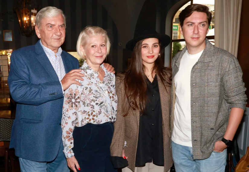 Syn Miroslava Donutila je celý po tátovi. Martin sbírá seriálové role a s manželkou zažili obrovskou tragédii