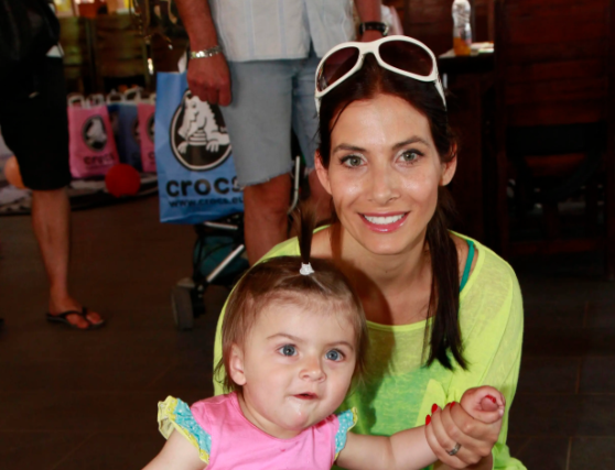 Z dcery Evy Decastelo vyrostla krásná slečna. Zuzana zdědila maminčinu podobu i výrazné oči